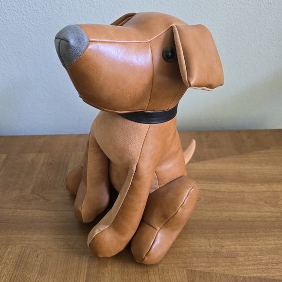 Taylor & Olive Logan Modern Resin/Leather Sitting Dog Door Stopper - Picture 7 of 10